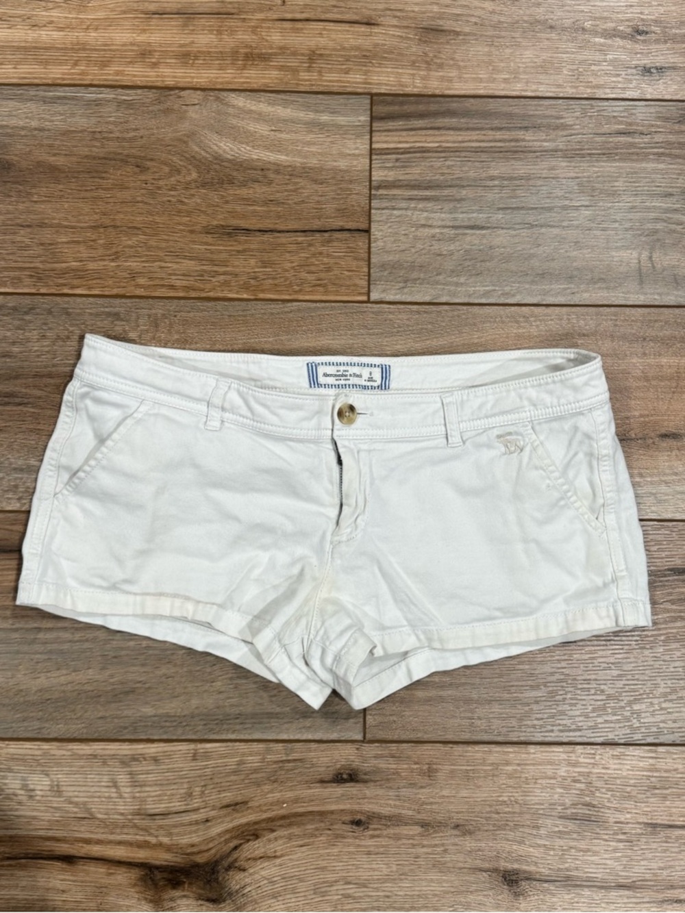 ABERCROMBIE & FITCH 2000s Y2k Low-rise White Short Shorts | Size 8